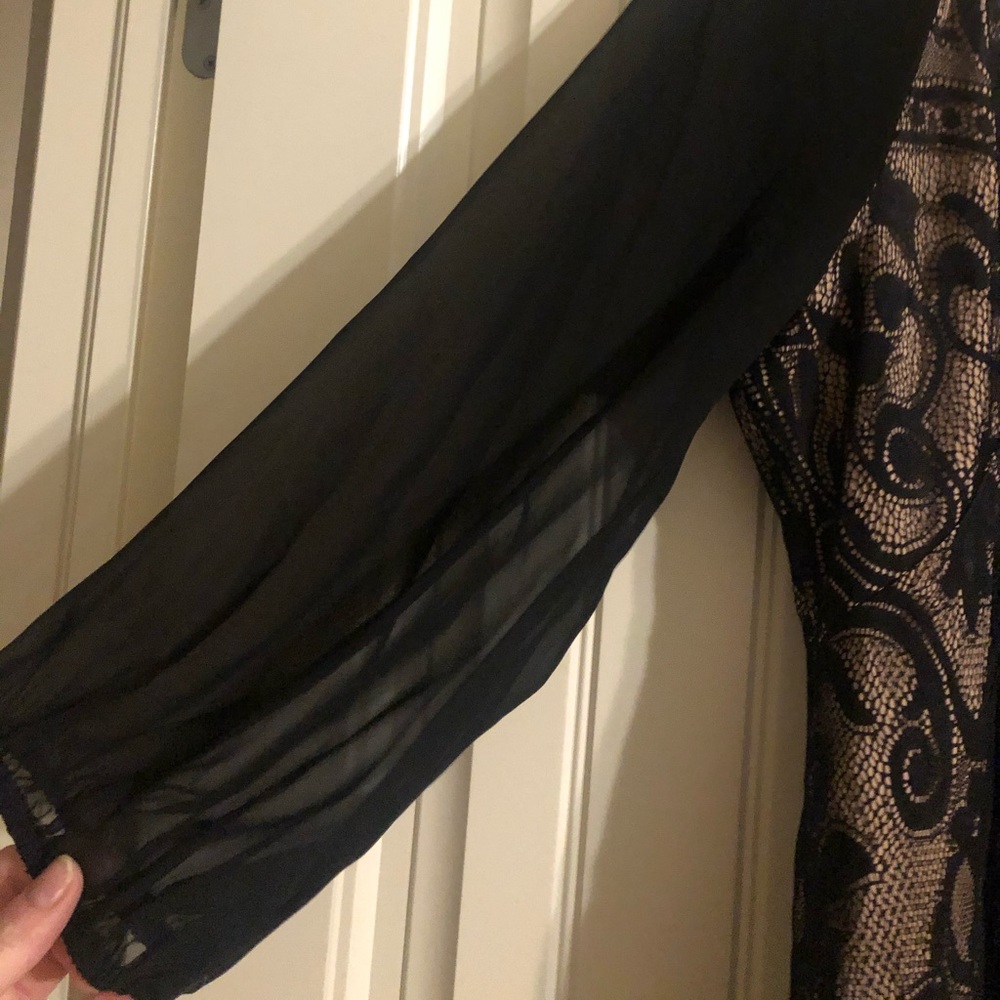 Black lace Adrianna Papell party dress size 14. - Picture 4 of 6